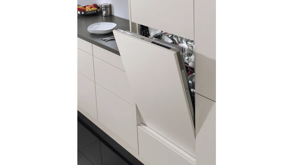 Vaatwasser BI AEG FSB53617Z / VI / D / 46dB / AutoDoor / Bestekmand