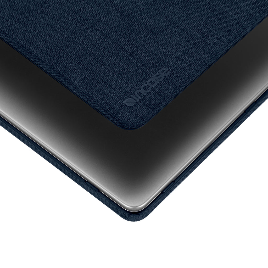 INCASE Hardshell Case for MacBook Pro 14inch 2021 Dots Black