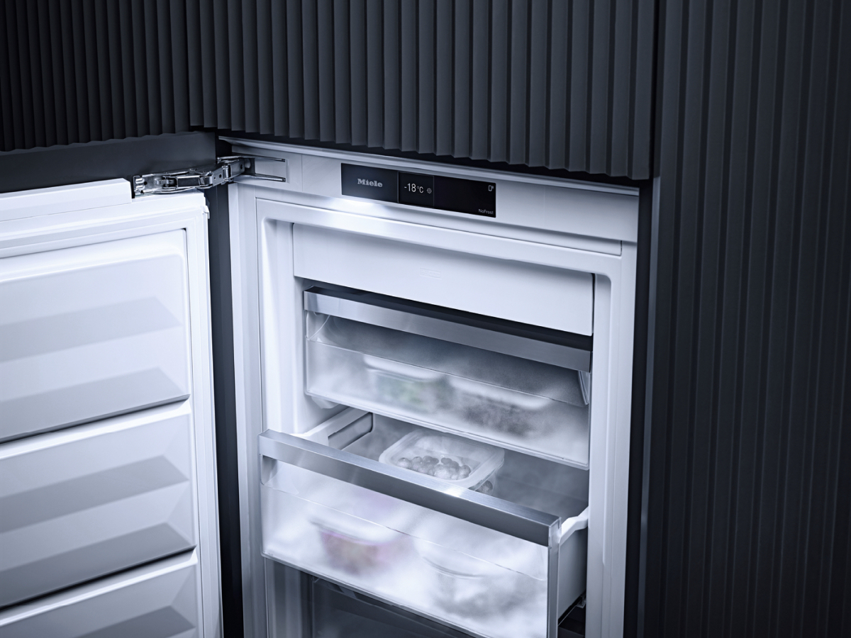 Miele FNS 7794 E Intégré 213 L