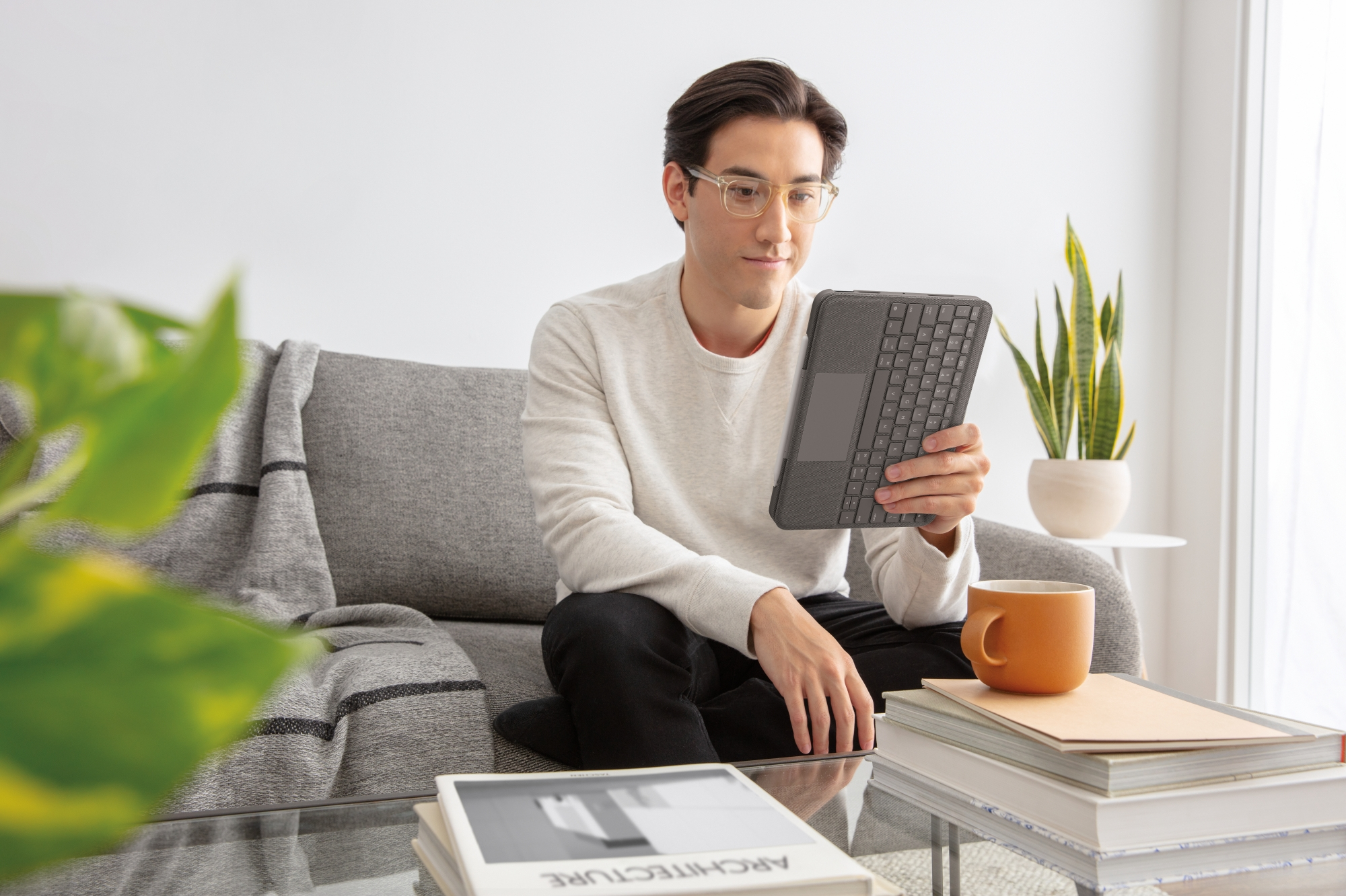 Keyboard LOGITECH FOLIO Touch iPadAir '20-22 / Pro '18-22