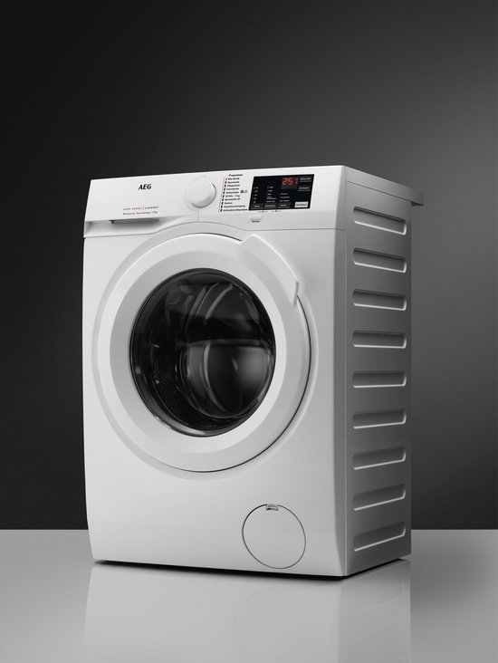 AEG MACHINE À LAVER LF62R840