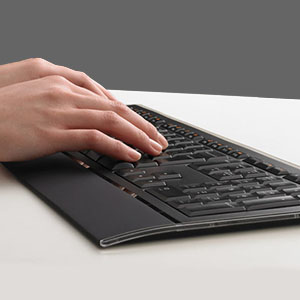 Logitech Illuminated Keyboard k740 toetsenbord Kantoor USB AZERTY Frans Zwart
