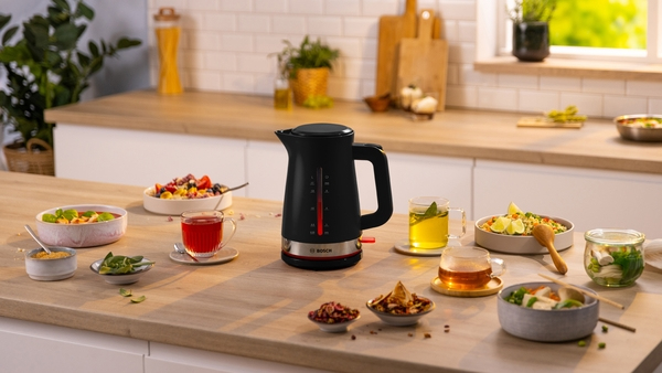 Waterkoker BOSCH TWK4M223 MyMoments / 1.7l / 2400w / zwart
