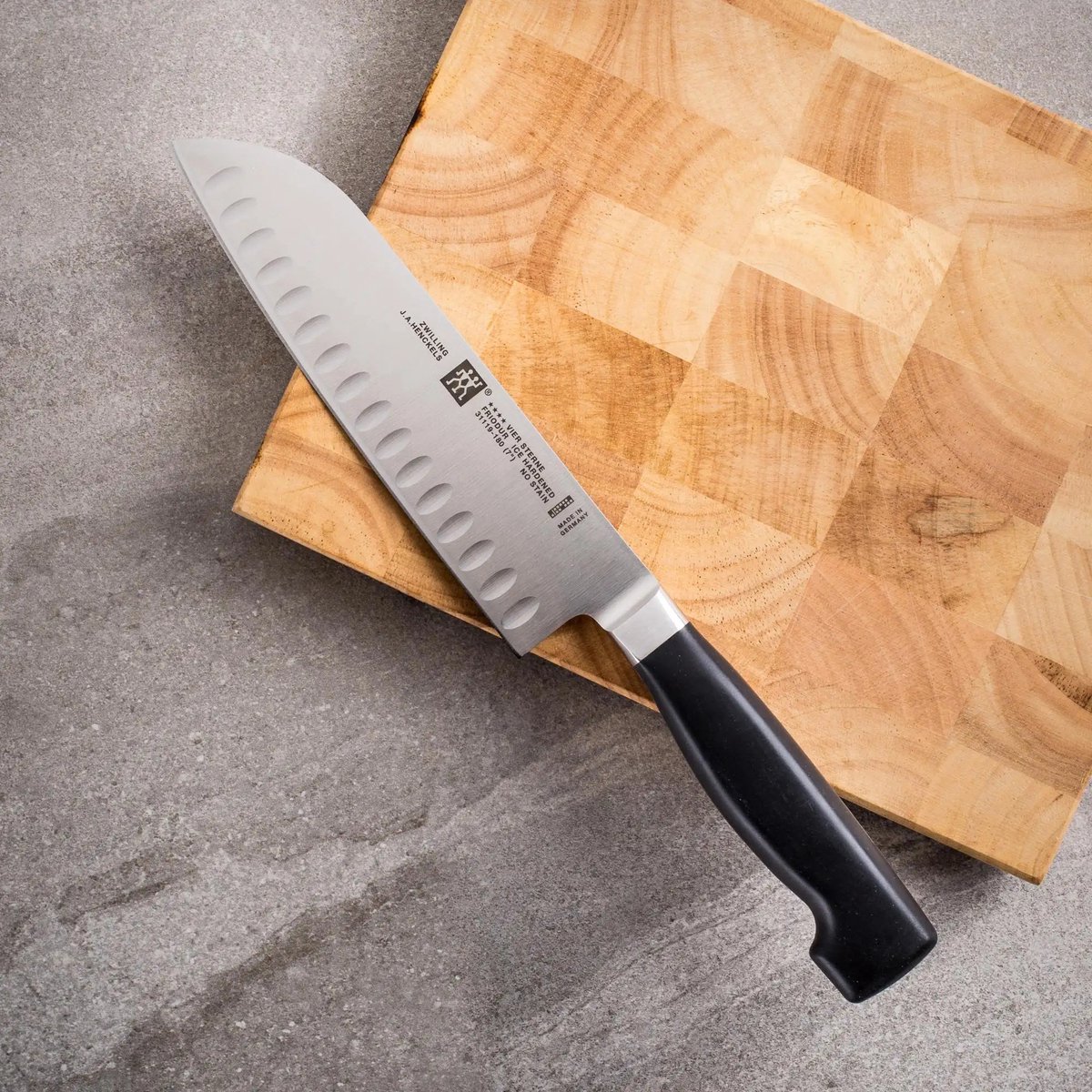 Mes ZWILLING 31119-181-0 Four StarSantoku met kuiltjes180mm