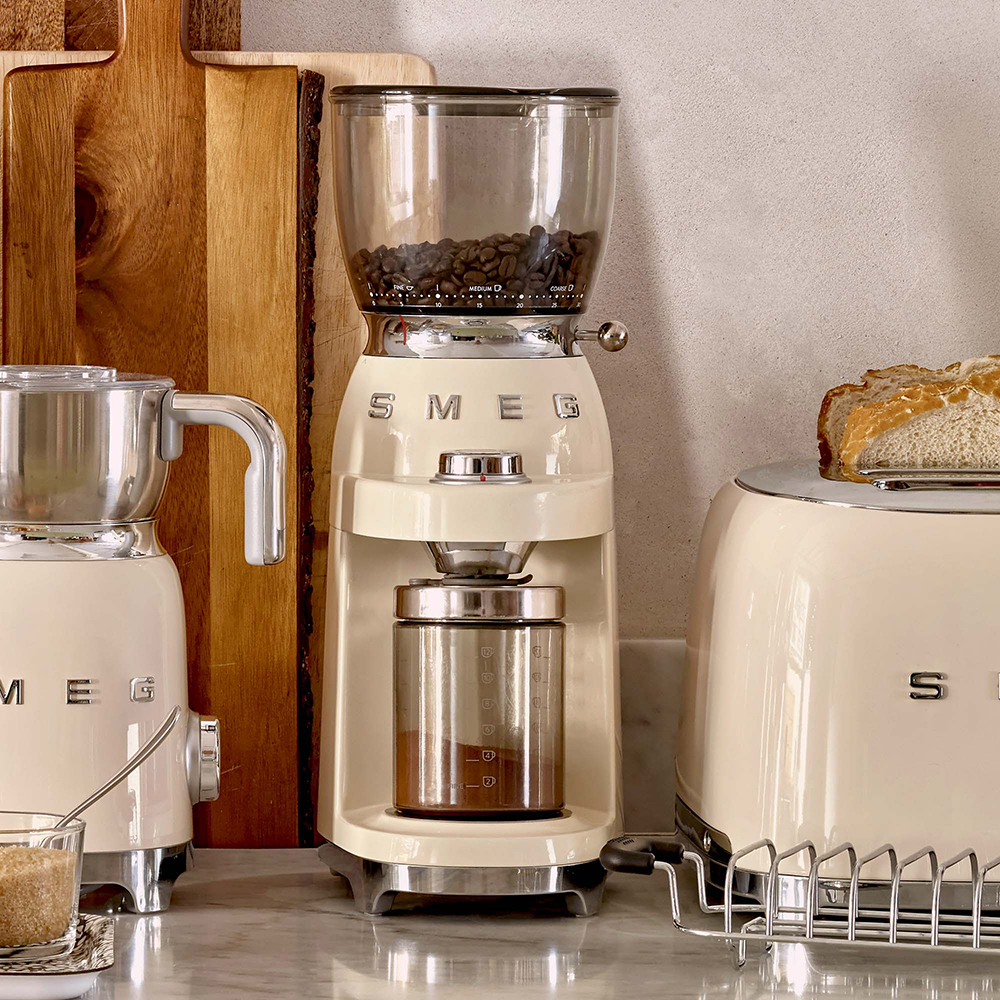 Koffiemolen SMEG CGF01CREU Crème