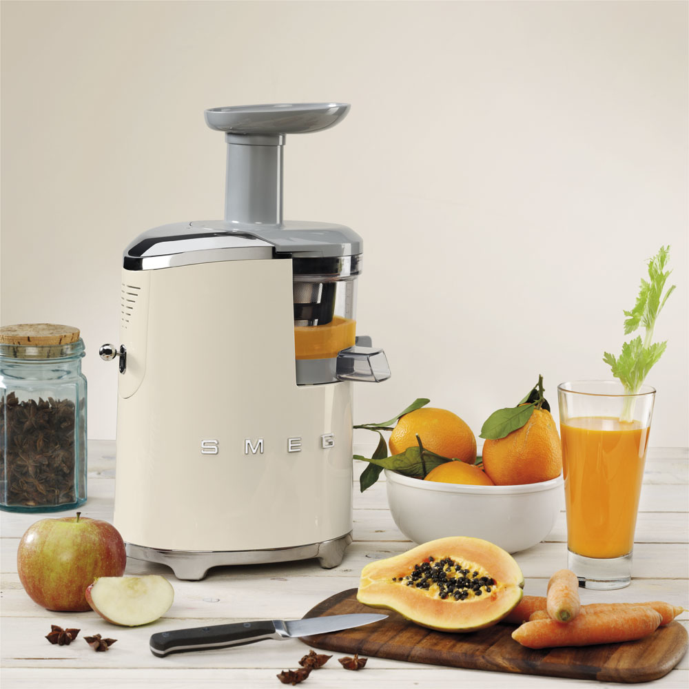 Smeg SJF01CREU citruspers/sapmaker Slowjuicer 150 W Crème