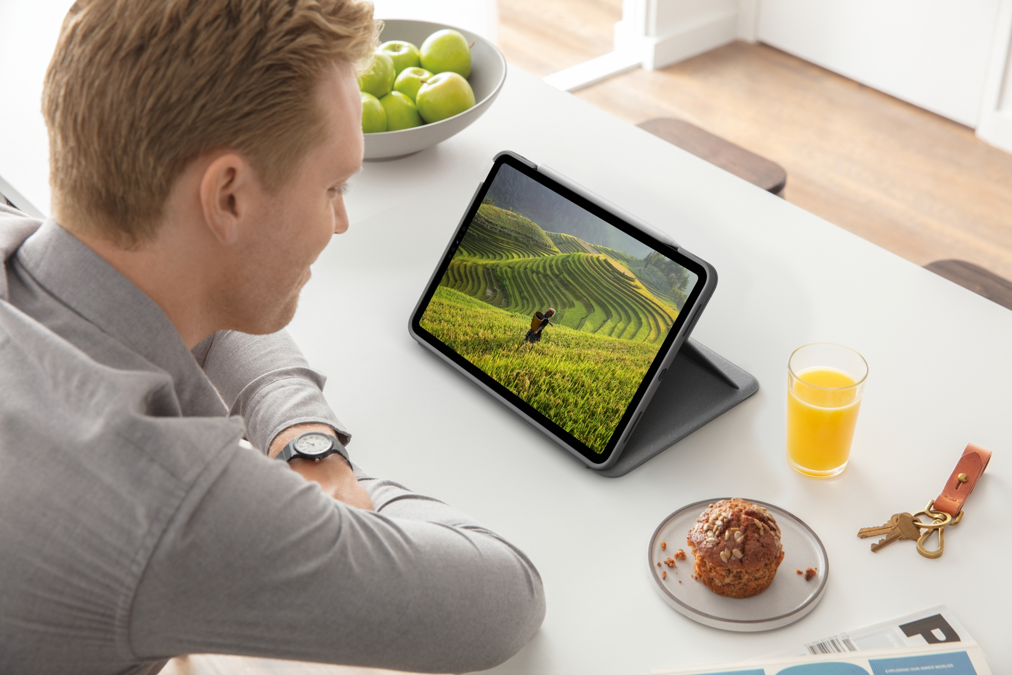 Keyboard LOGITECH FOLIO Touch iPadAir '20-22 / Pro '18-22