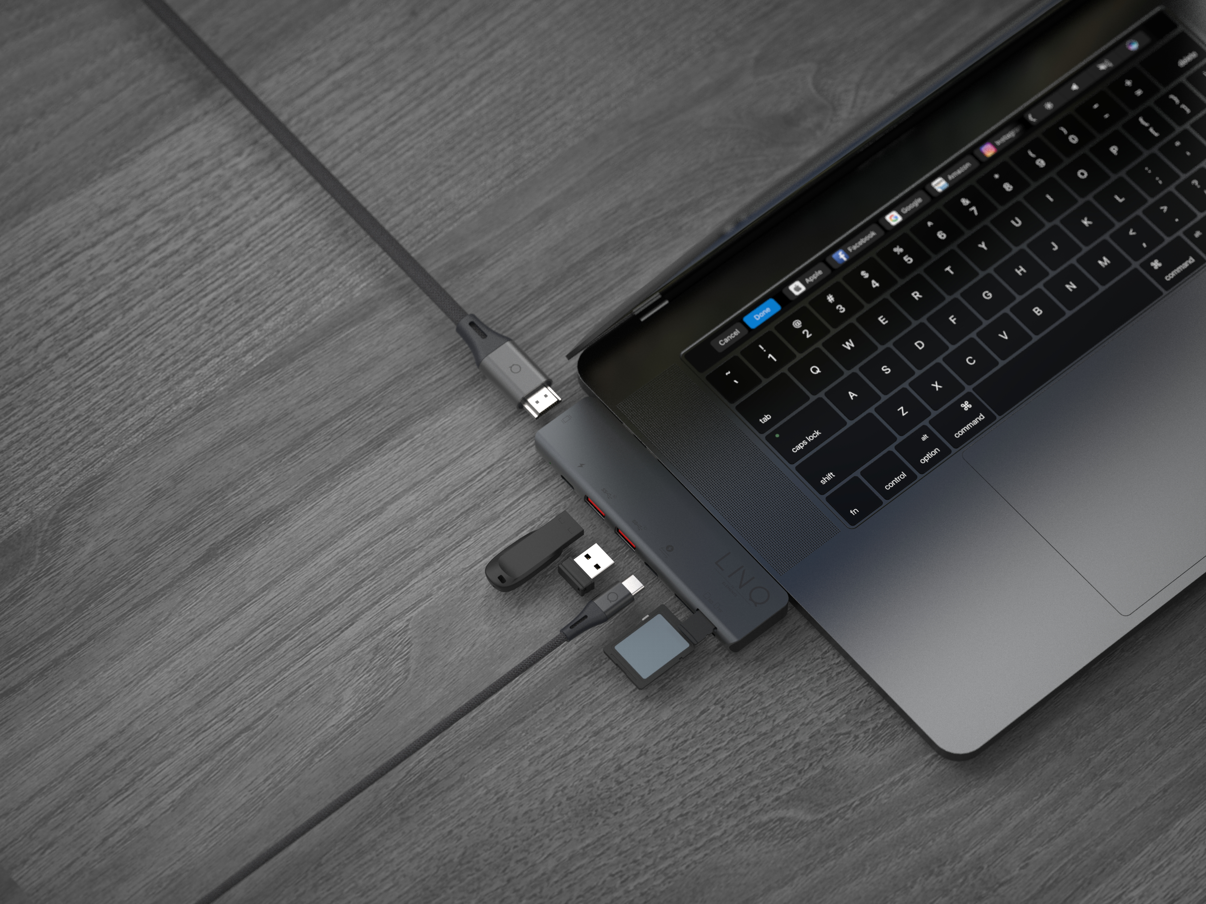 Linq 7 in 2 TB Pro Multiport Hub Thunderbolt 4.0