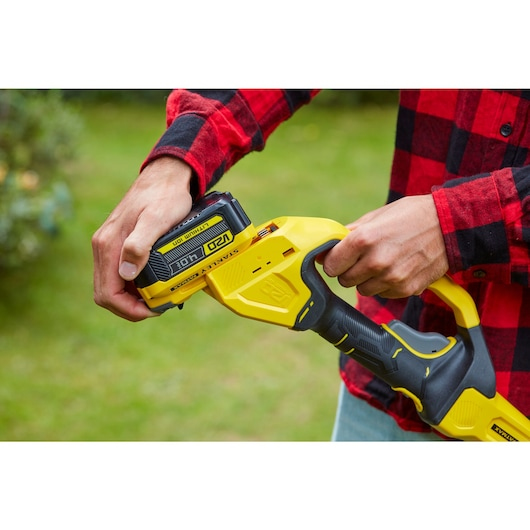 STANLEY Fatmax V20 18V 4.0Ah 20cm Kettingzaag op steel