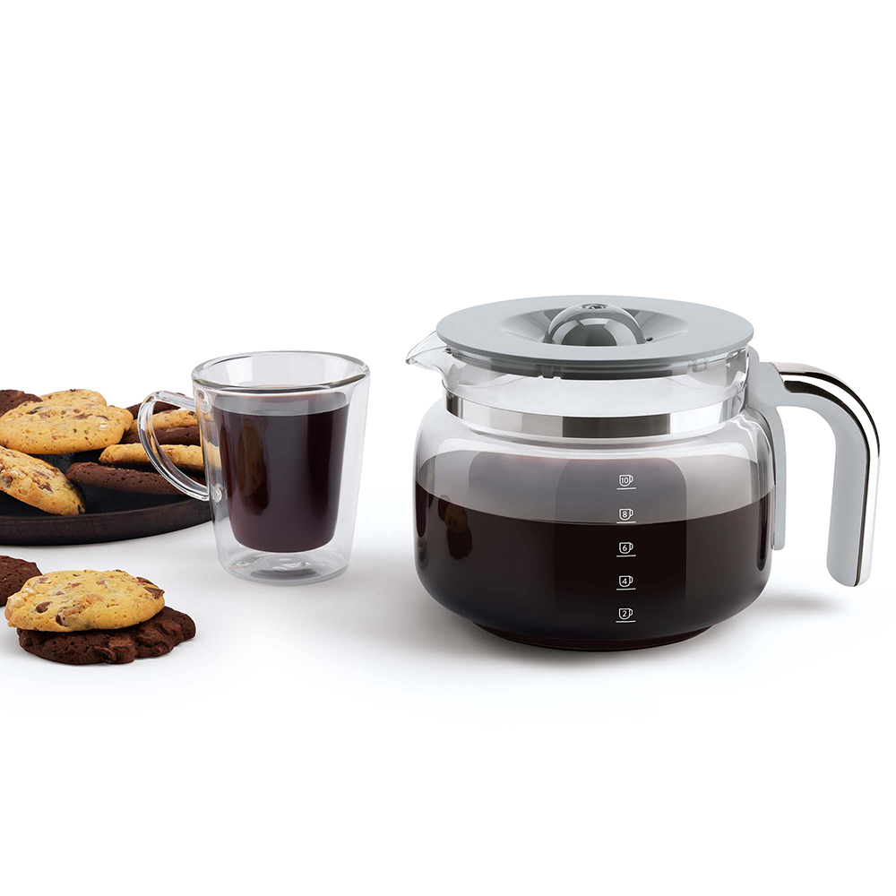 Smeg cafetiere noir DCF02BLEU