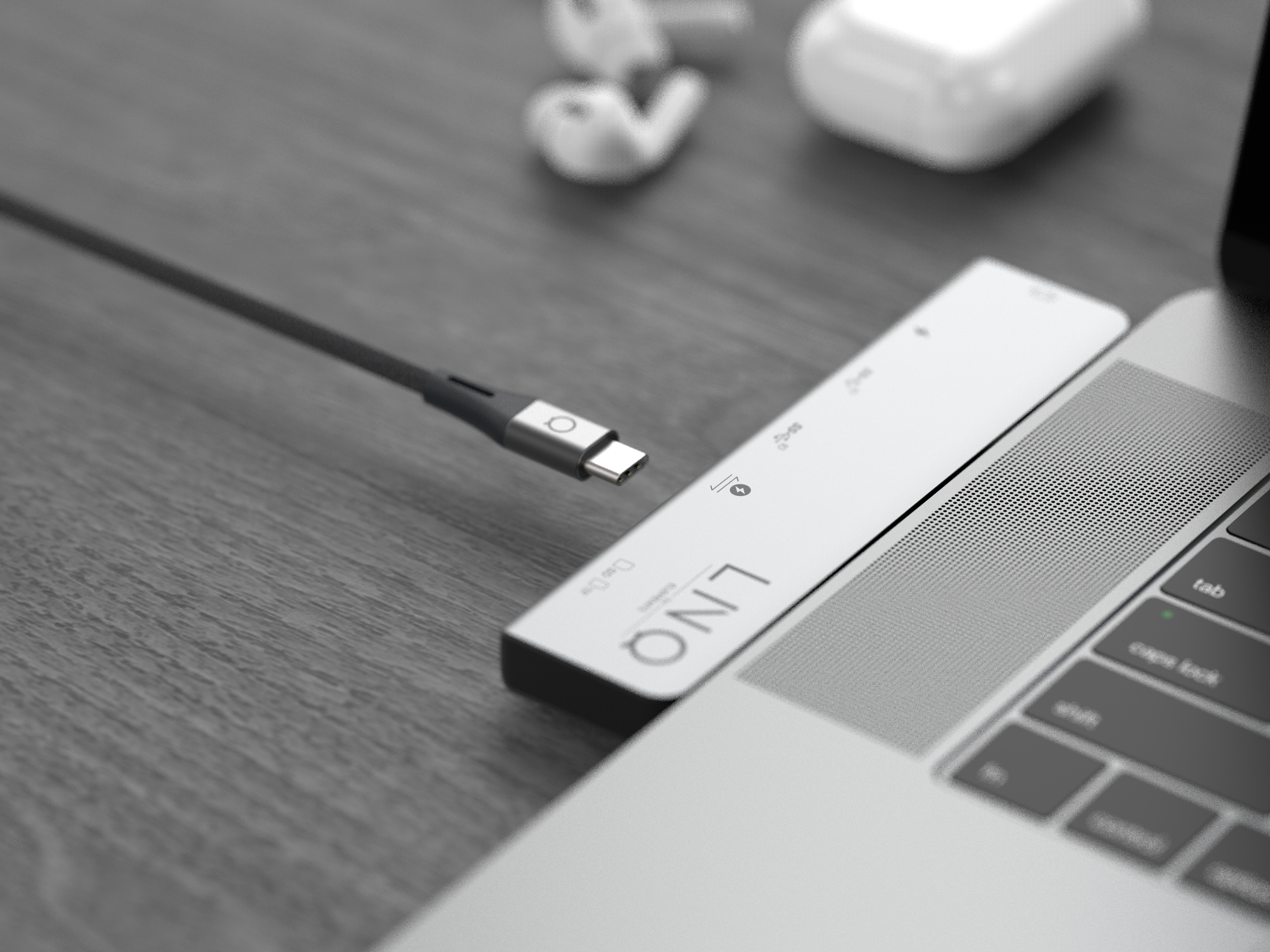 Linq 7 in 2 TB Pro Multiport Hub Thunderbolt 4.0