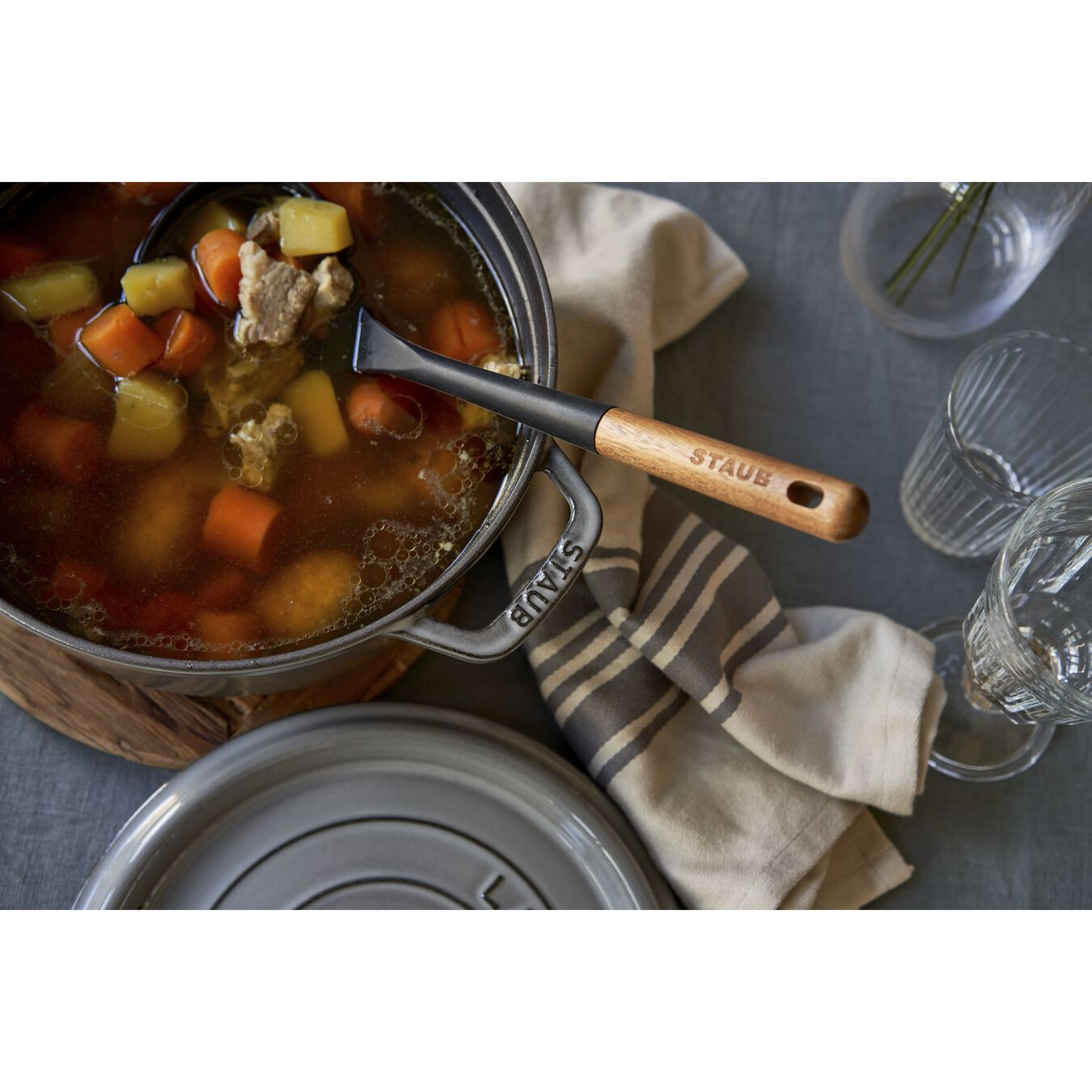 Ronde Cocotte STAUB 1102418 Grafietgrijs - 24cm - 3,8L