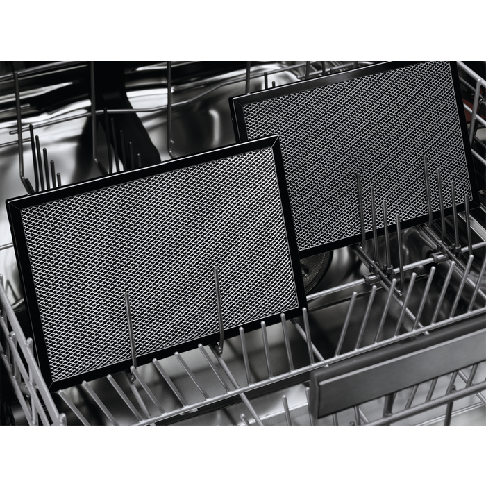 AEG CCE84751FB Noir Intégré 78 cm Plaque avec zone à induction 4 zone(s)