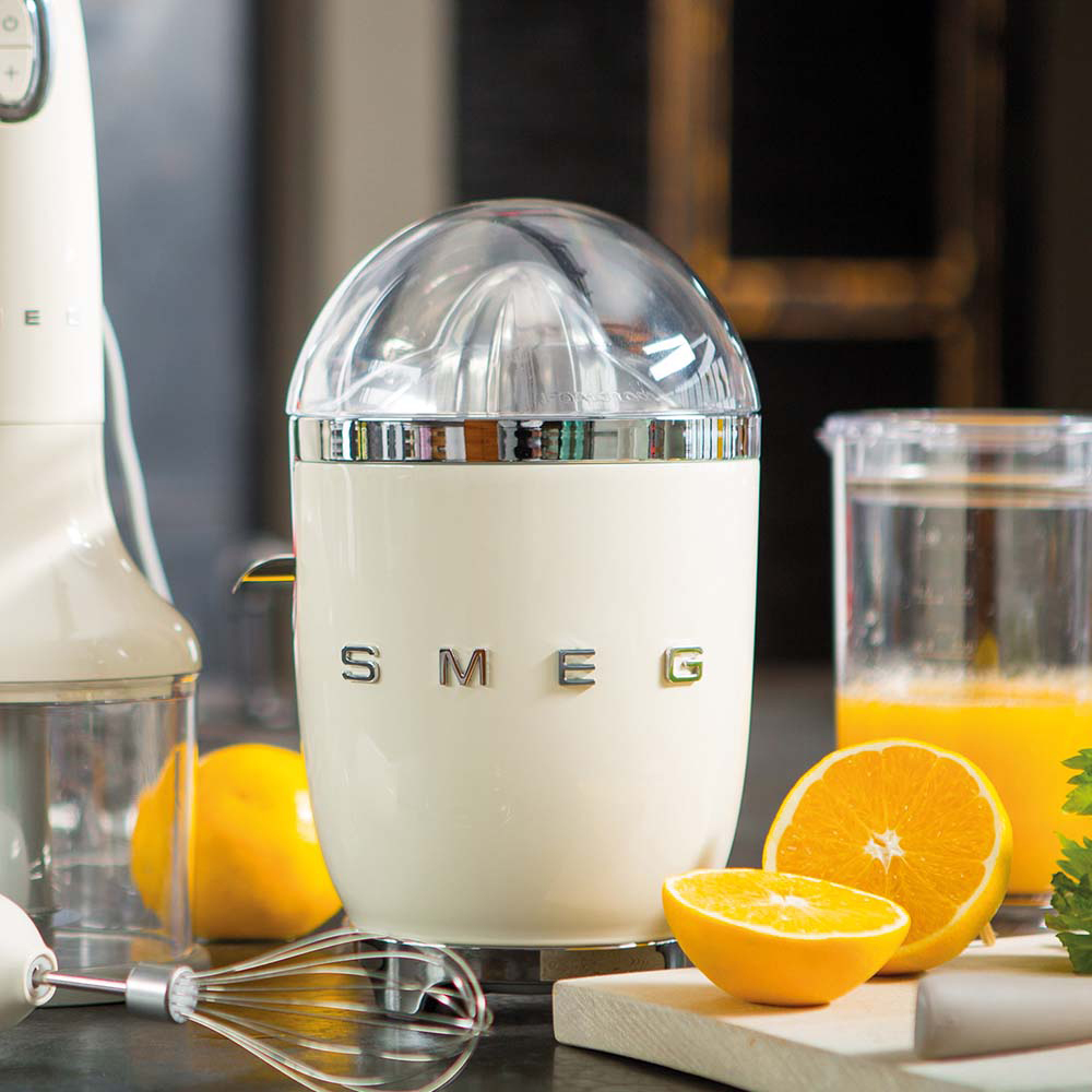 Smeg presse-agrumes crème CJF11CREU