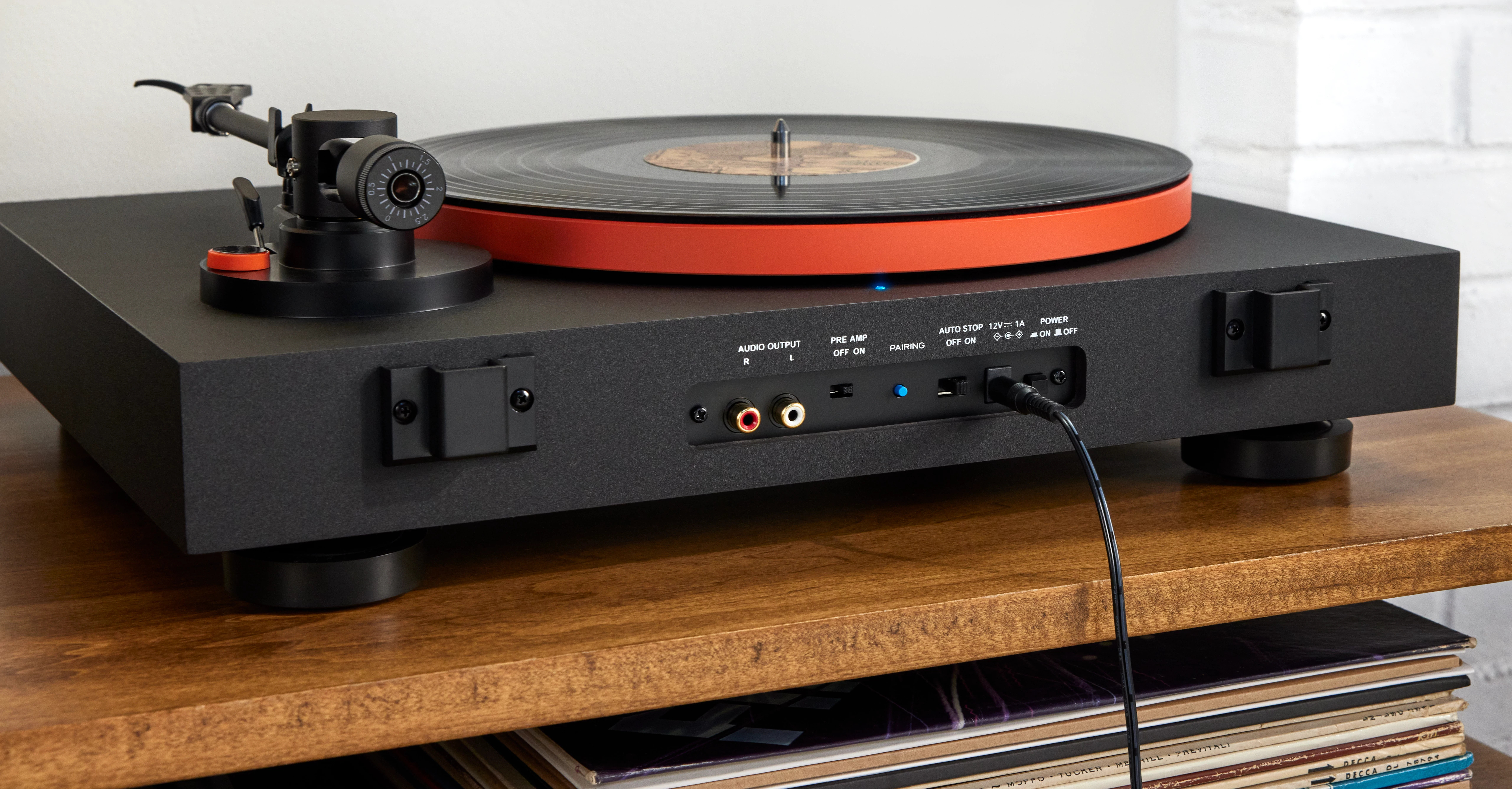 JBL SPINNERBTBLKEU BLUETOOTH TURNTABLE BLACK AND ORANGE