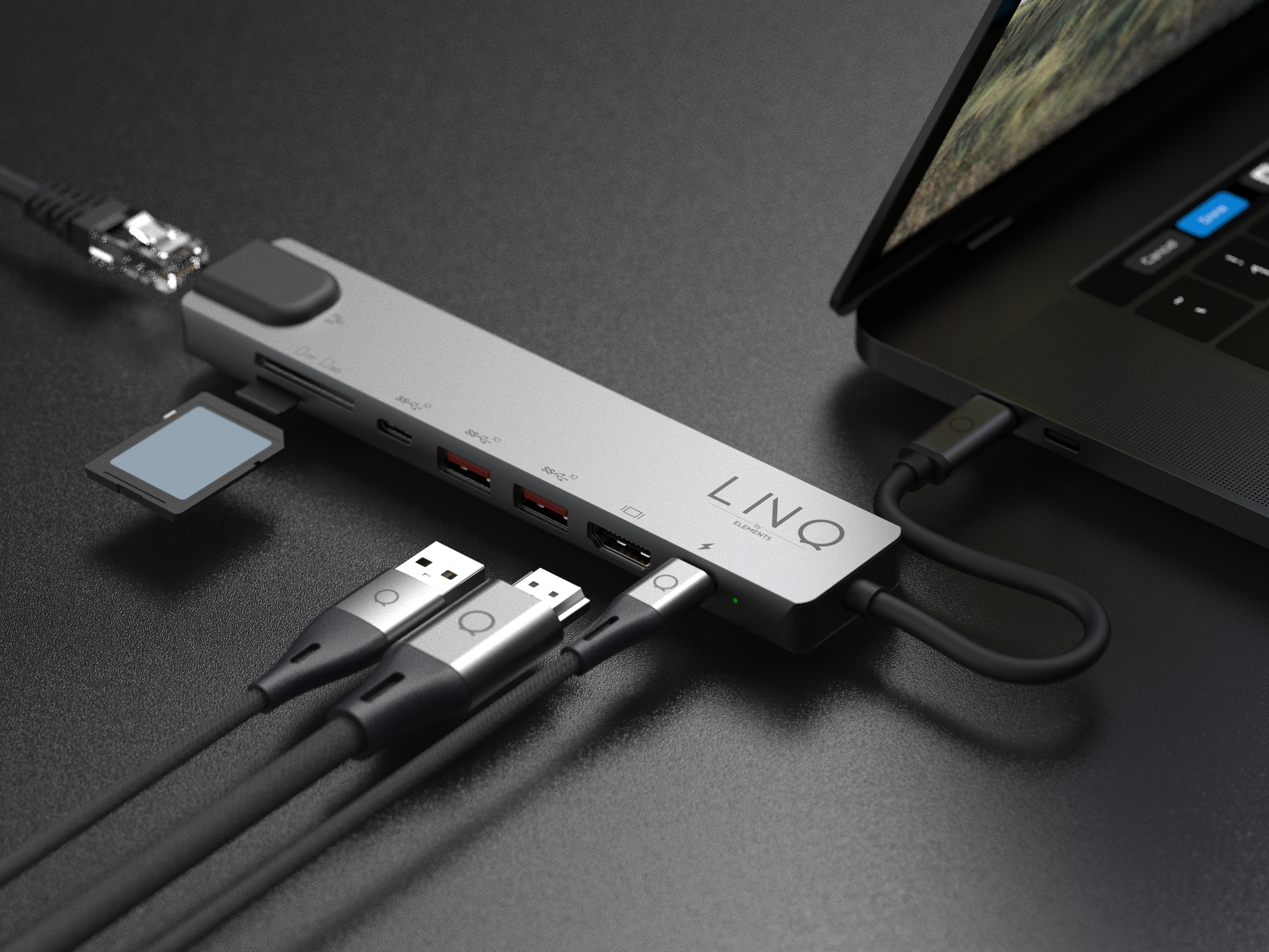 Linq 8 in 1 Pro Multiport Hub