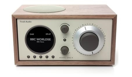 DAB+ radio TIVOLI Model One+ walnoot/beige