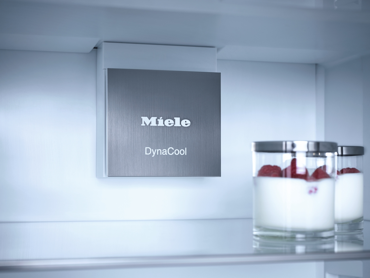 Miele K 7447 C réfrigérateur Intégré 223 L
